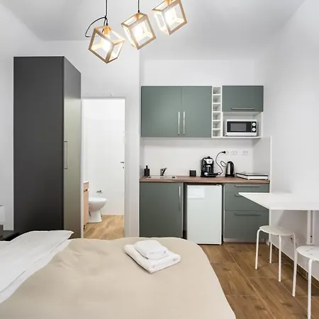 Urban Walls 5b Apartment Bucharest